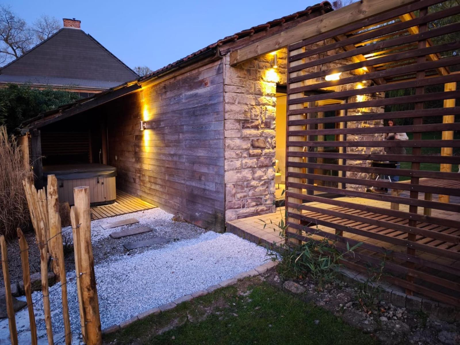 Out & Lodge Les Spirous Les Géronsarts Esterno foto